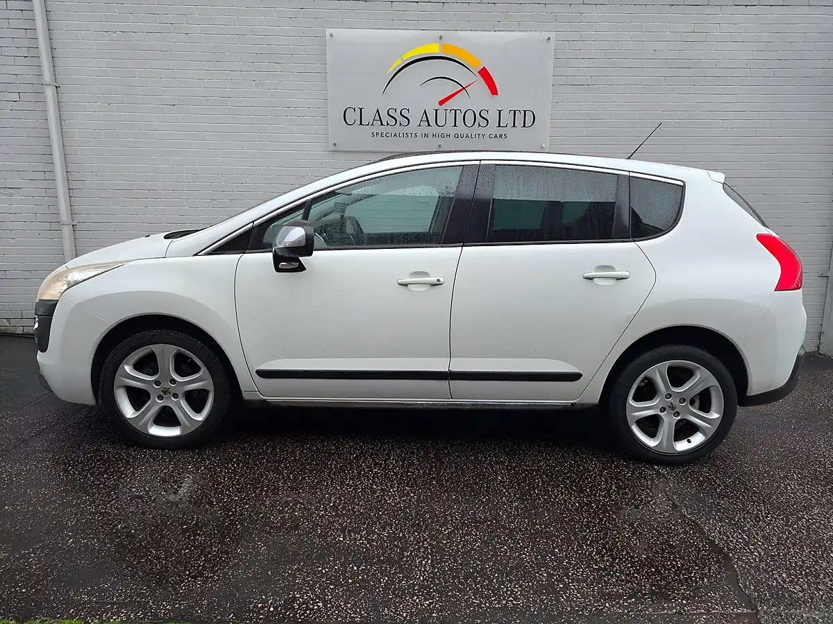 Used 2012 Peugeot 3008 Allure Egc White - Interior and Exterior details 6