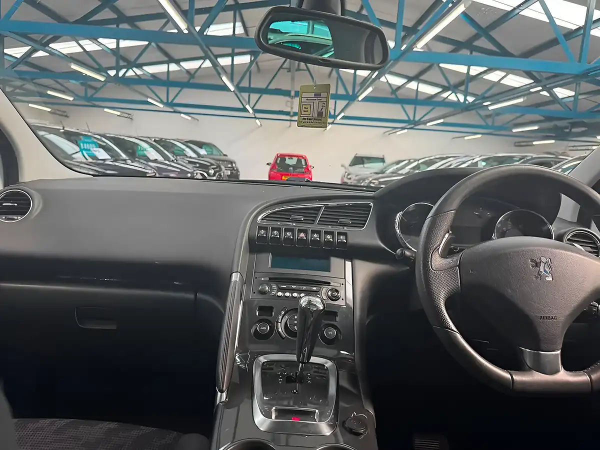 Used 2012 Peugeot 3008 Allure White - Interior and Exterior details 13