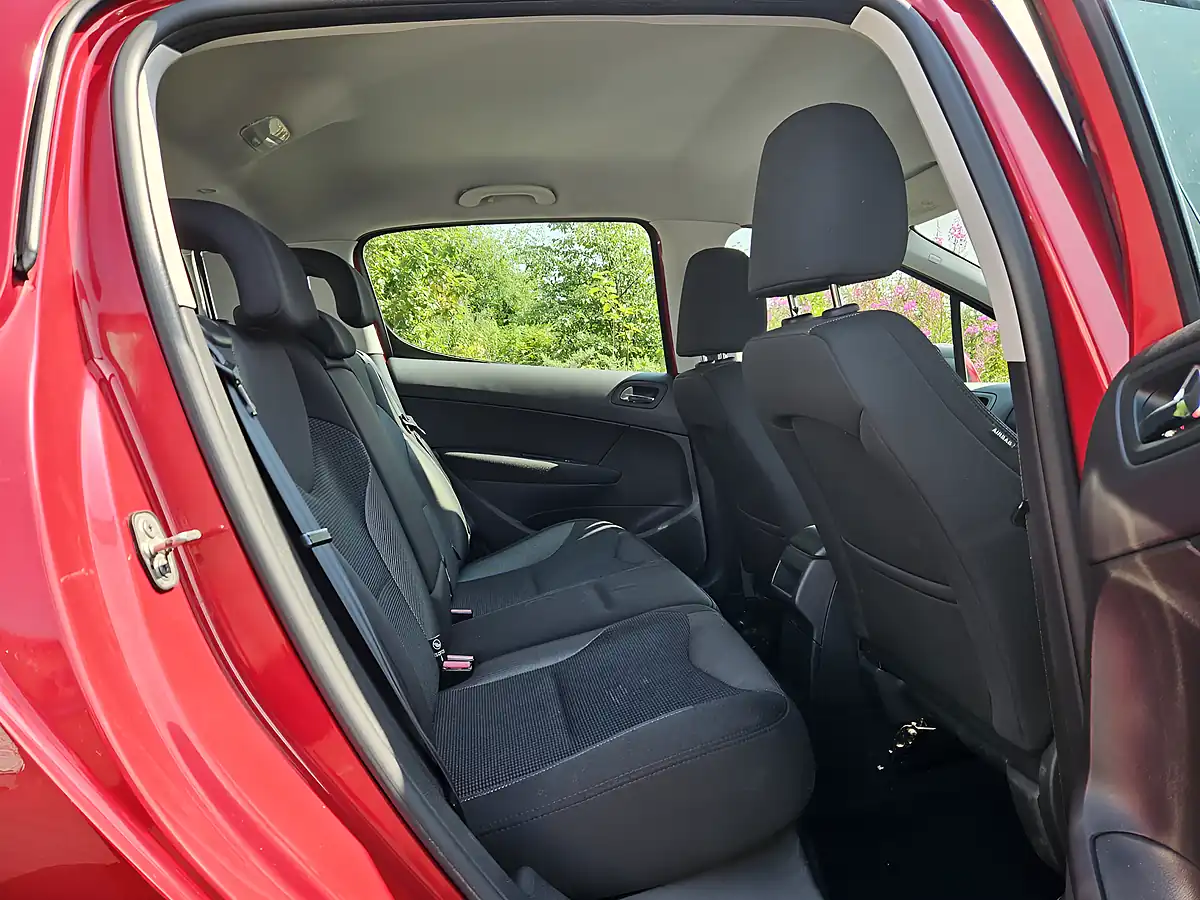 Used 2012 Peugeot 308 Active Red - Interior and Exterior details 19