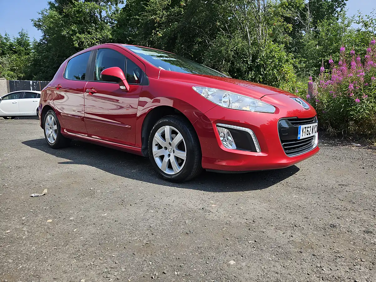 Used 2012 Peugeot 308 Active Red - Interior and Exterior details 3