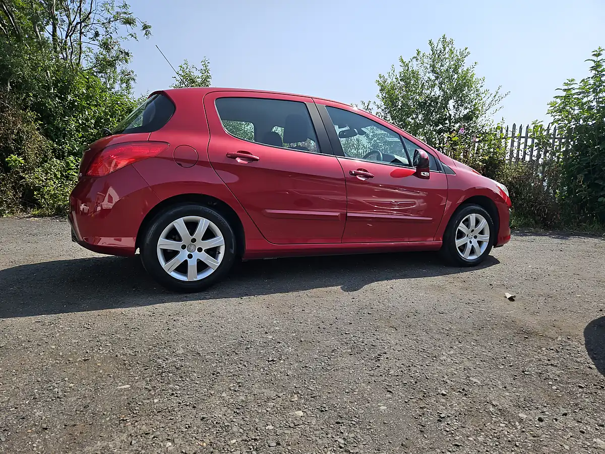 Used 2012 Peugeot 308 Active Red - Interior and Exterior details 6
