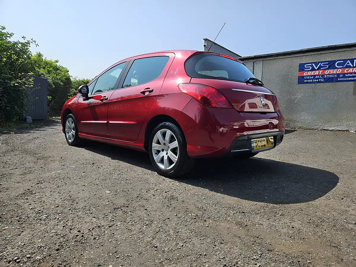 Used 2012 Peugeot 308 Active Red - Interior and Exterior details 7