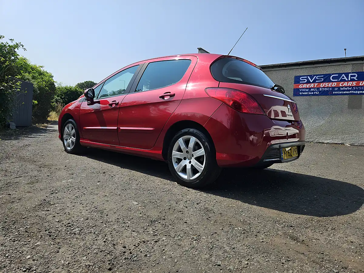 Used 2012 Peugeot 308 Active Red - Interior and Exterior details 8