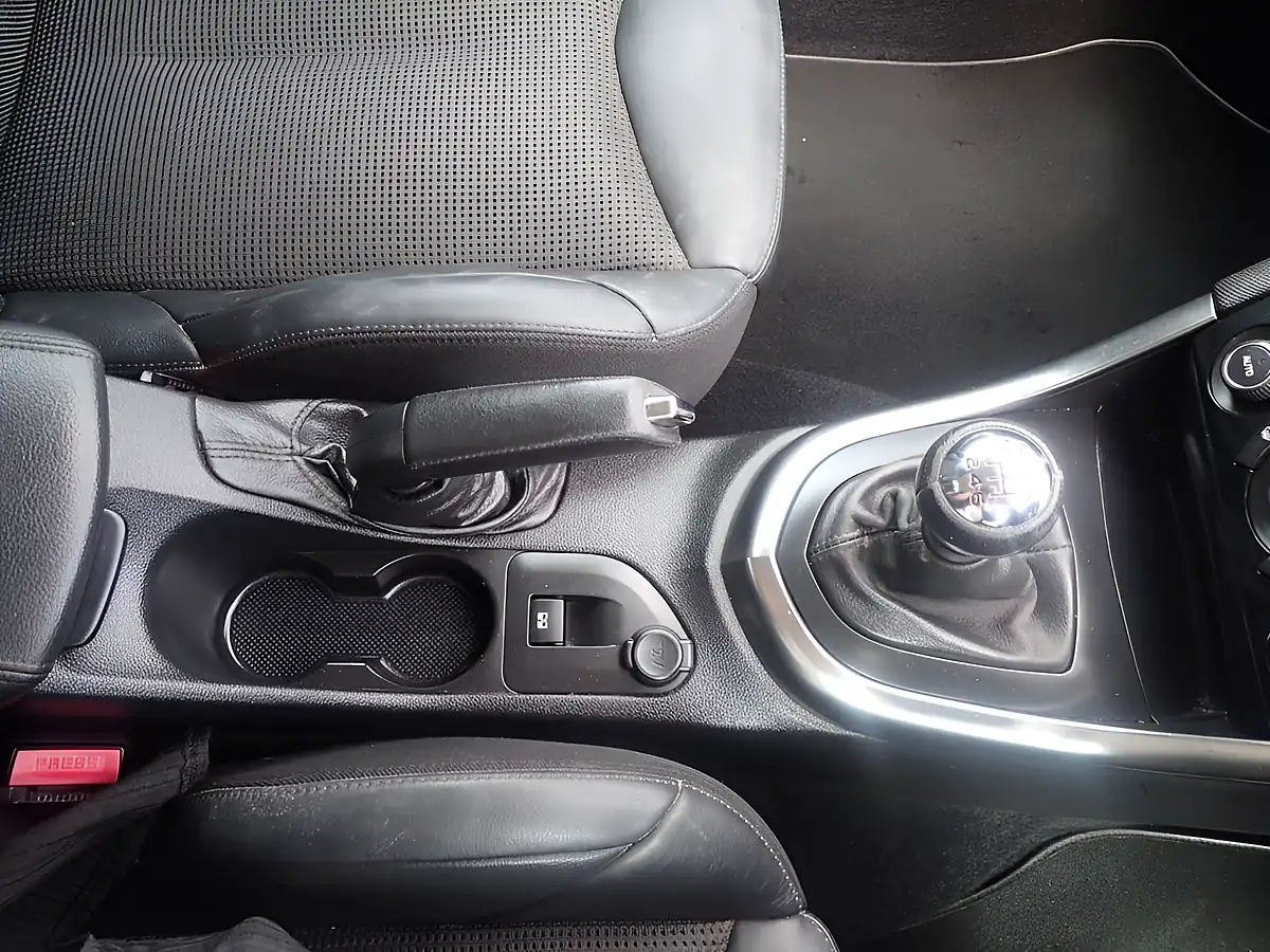 Used 2012 Peugeot 308 Allure Silver - Interior and Exterior details 11