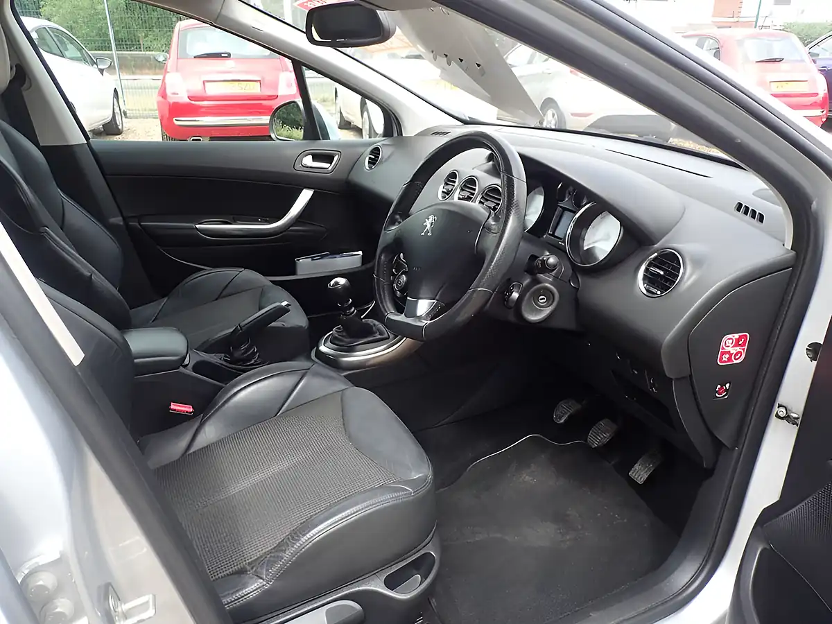 Used 2012 Peugeot 308 Allure Silver - Interior and Exterior details 5