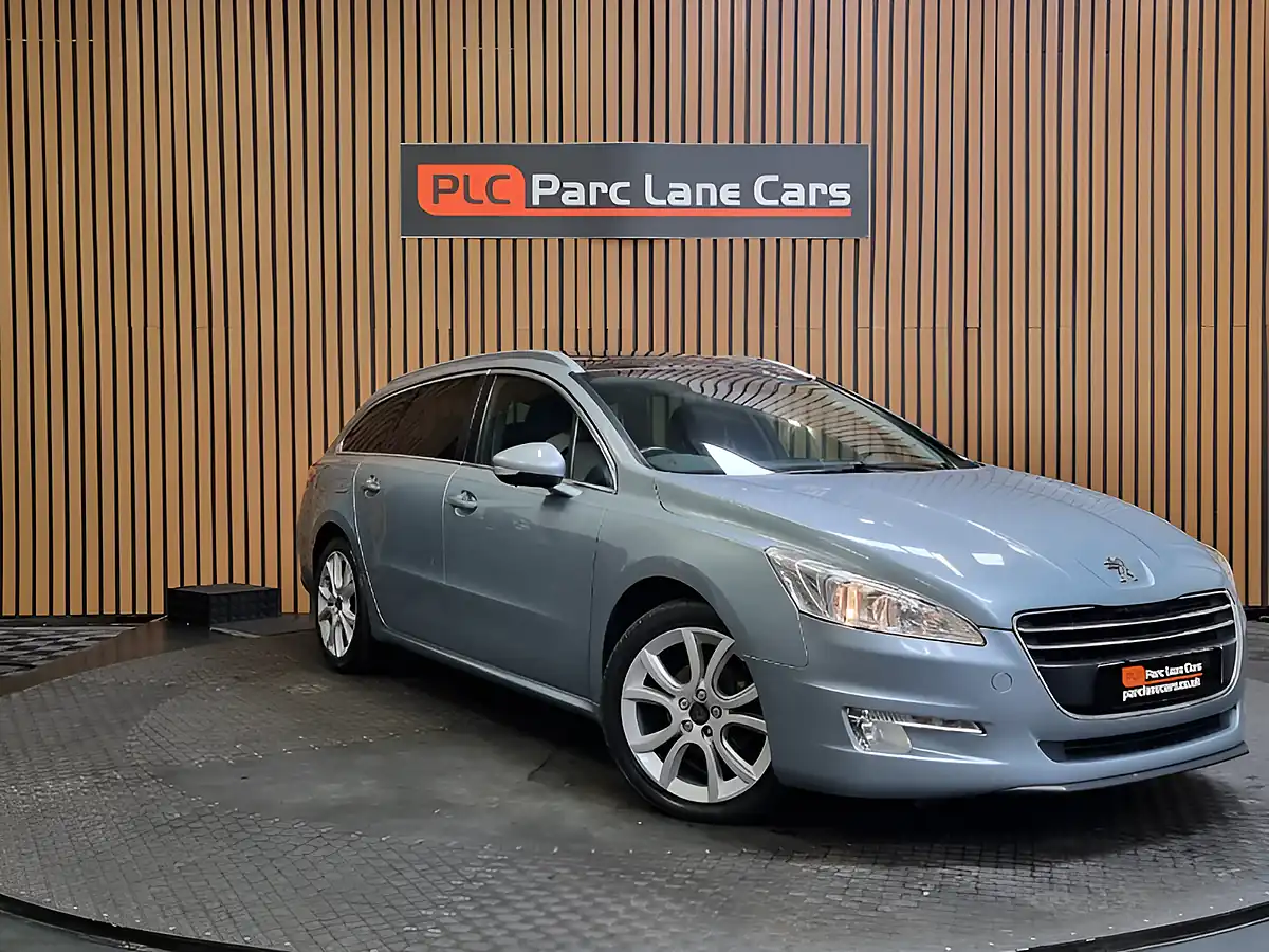Used 2012 Peugeot 508 Sw Allure Blue - Front View