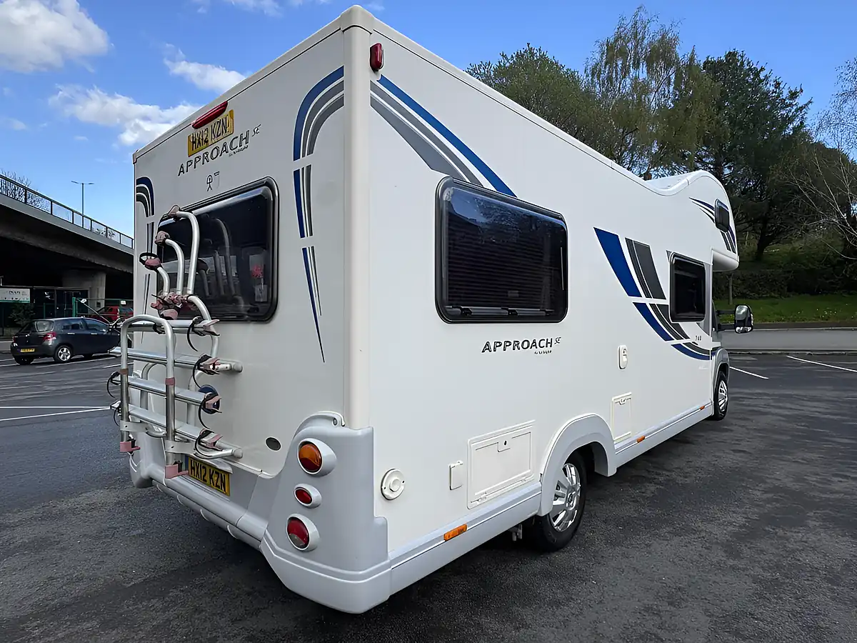 Used 2012 Peugeot 760 Hgv White - Interior and Exterior details 12
