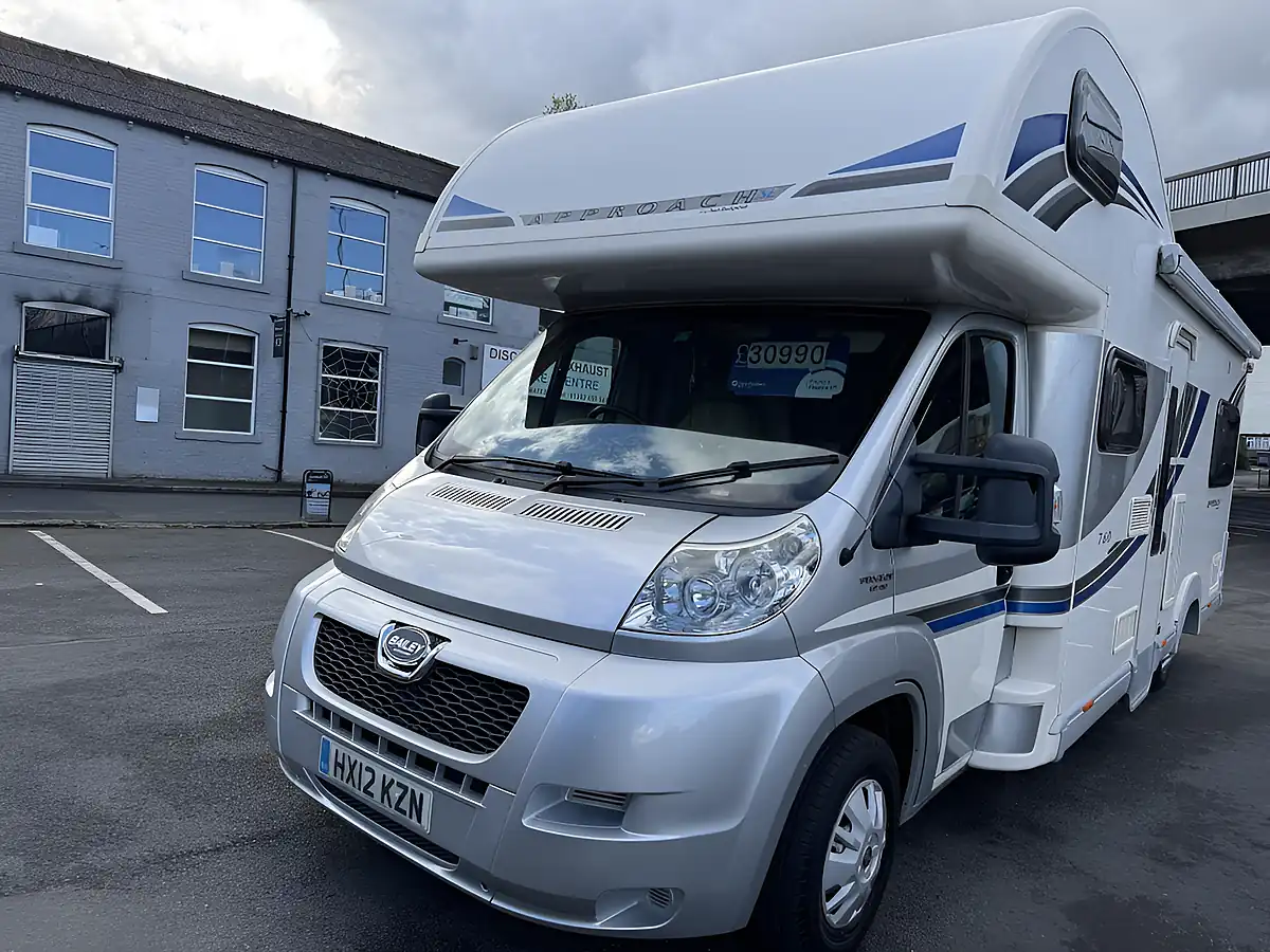 Used 2012 Peugeot 760 Hgv White - Interior and Exterior details 5