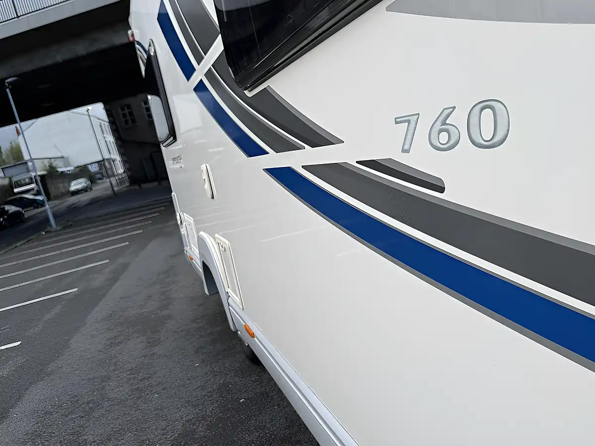 Used 2012 Peugeot 760 Hgv White - Interior and Exterior details 8