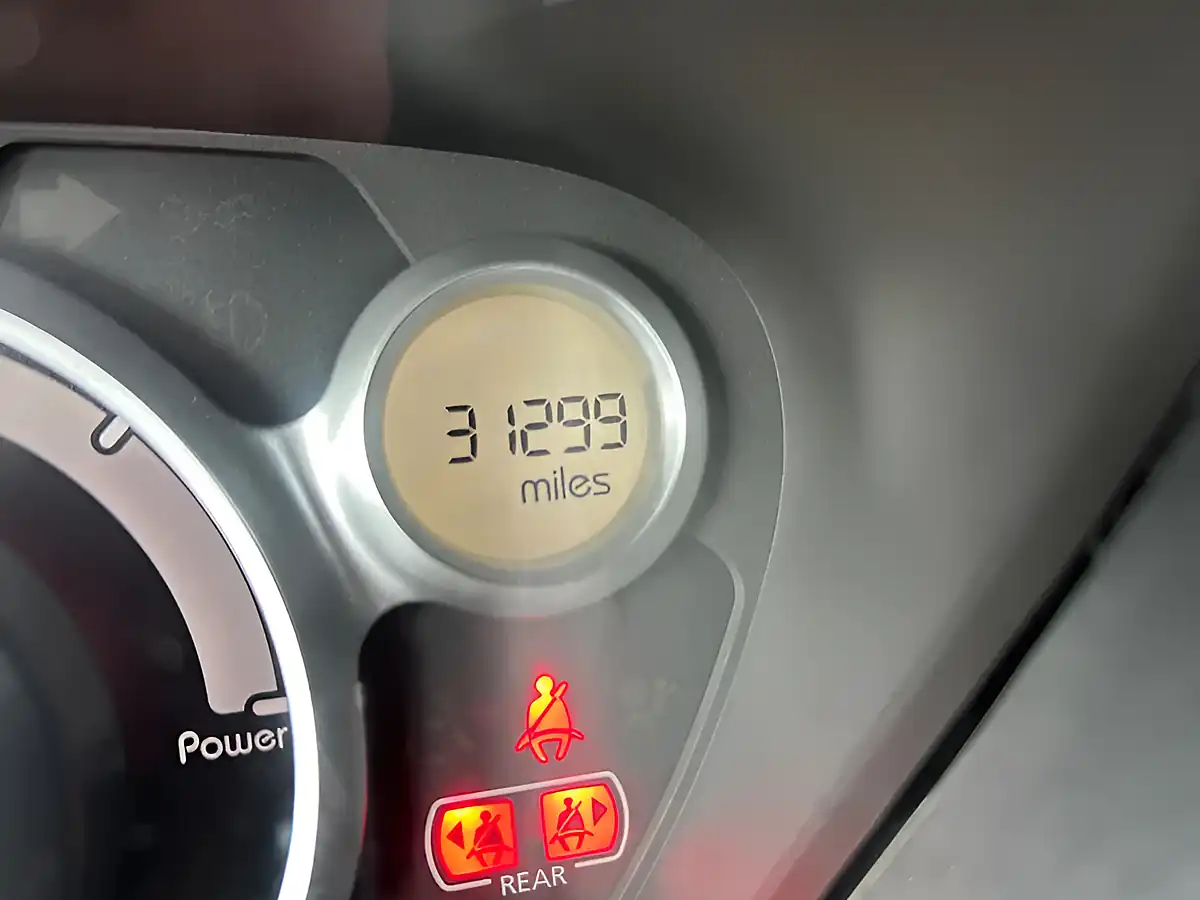 Used 2012 Peugeot Ion Hatchback Silver - Interior and Exterior details 18