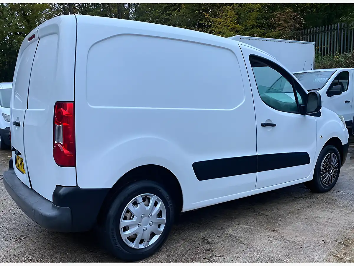 Used 2012 Peugeot Partner 850 S White - Interior and Exterior details 5
