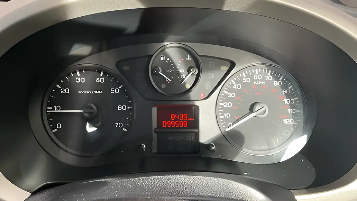 Used 2012 Peugeot Partner Tepee Outdoor Grey - Interior and Exterior details 11