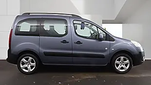 Used 2012 Peugeot Partner Tepee Outdoor Grey - Interior and Exterior details 8