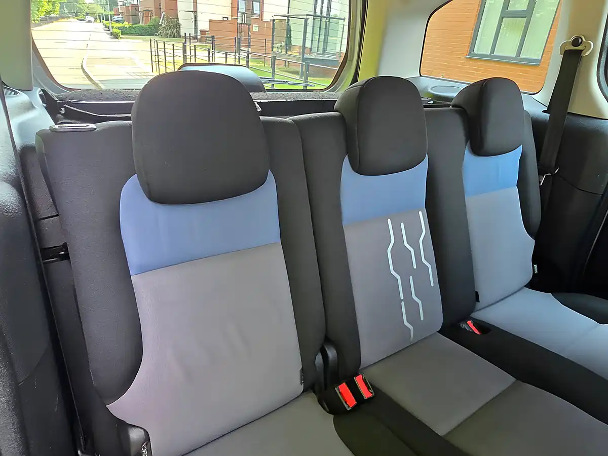 Used 2012 Peugeot Partner Tepee S Silver - Interior and Exterior details 12