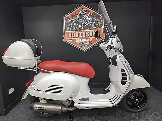 2012 Piaggio Vespa GTS 300 Super