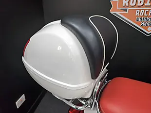Used 2012 Piaggio Vespa Gts Super White - Interior and Exterior details 9