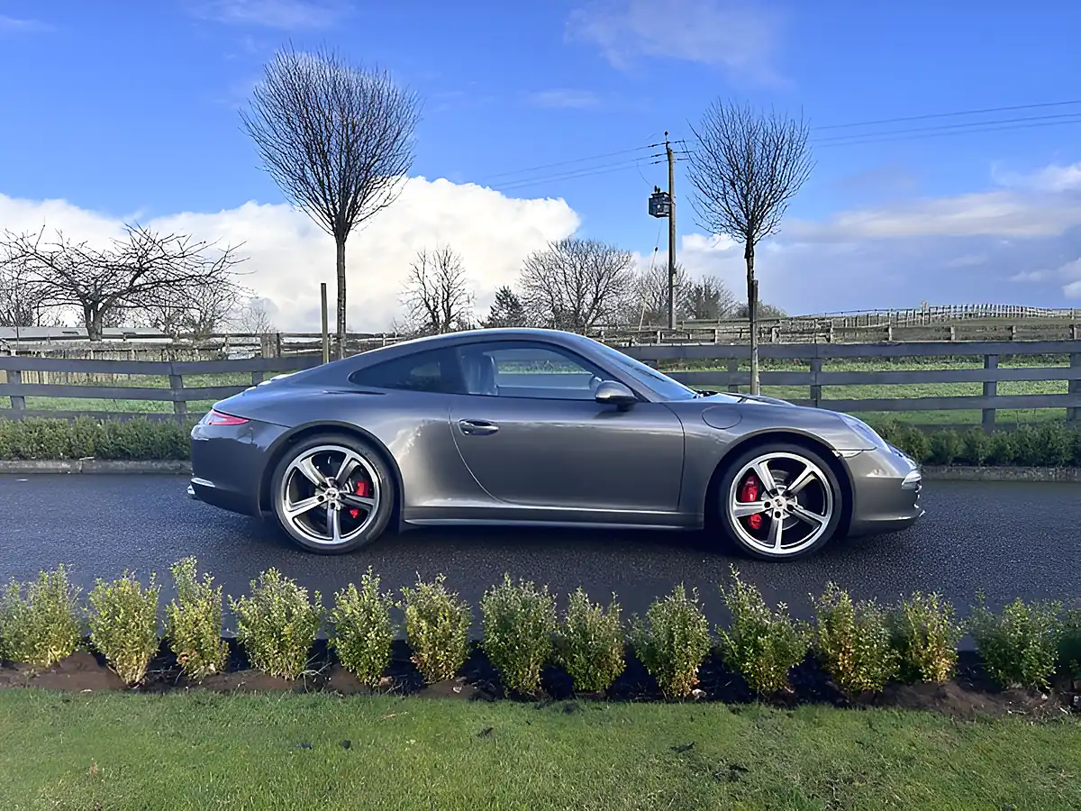 Used 2012 Porsche 911 Carrera 4S Grey - Front View
