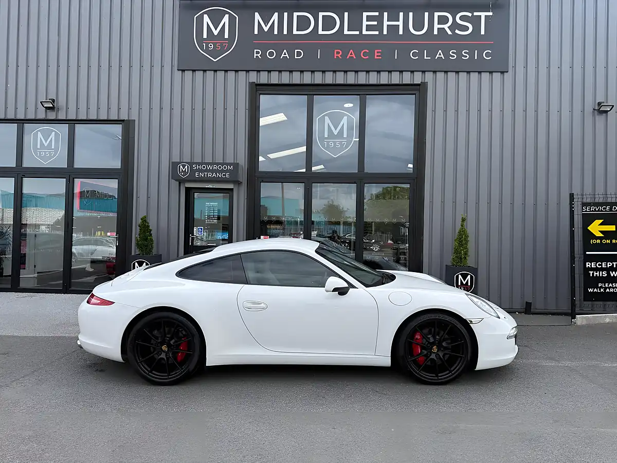 Used 2012 Porsche 911 Carrera S White - Interior and Exterior details 9