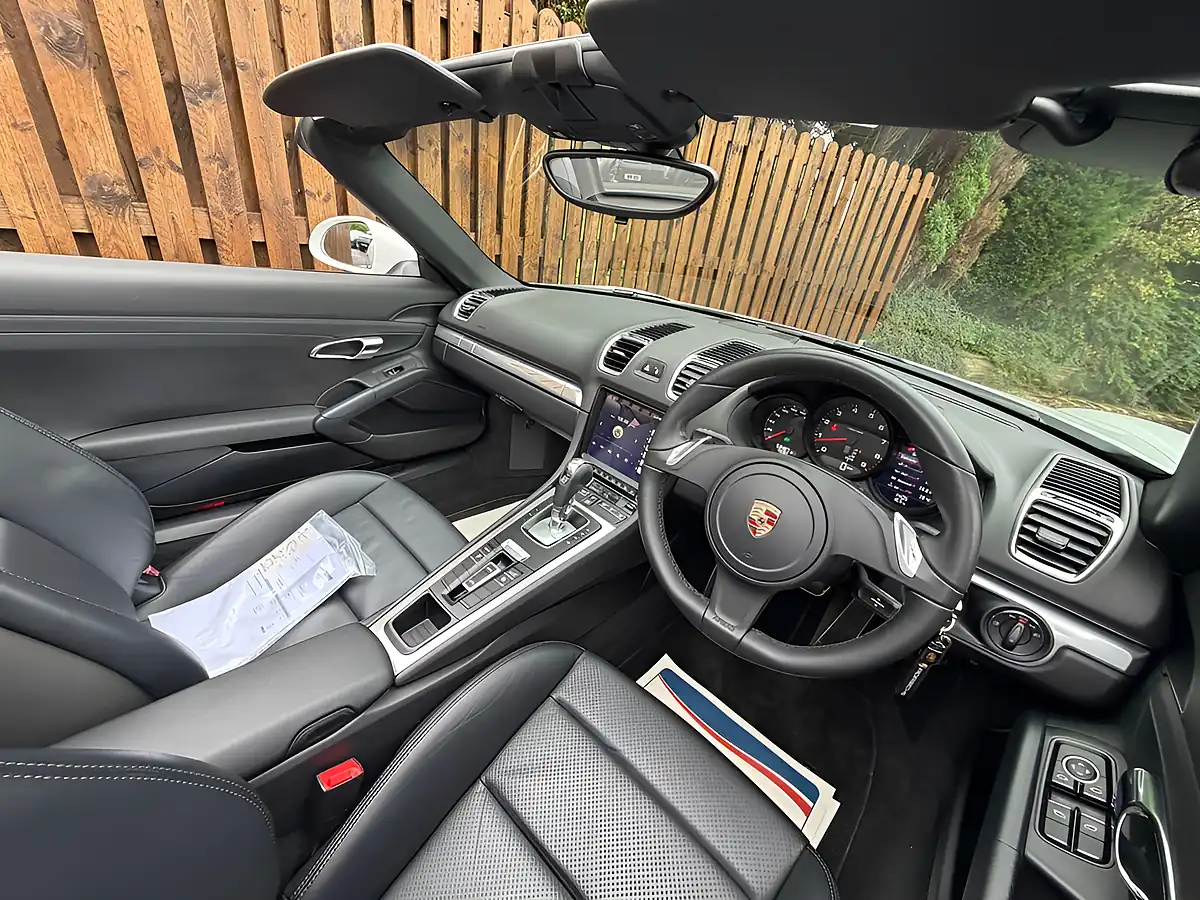 Used 2012 Porsche Boxster 981 Convertible White - Interior and Exterior details 6