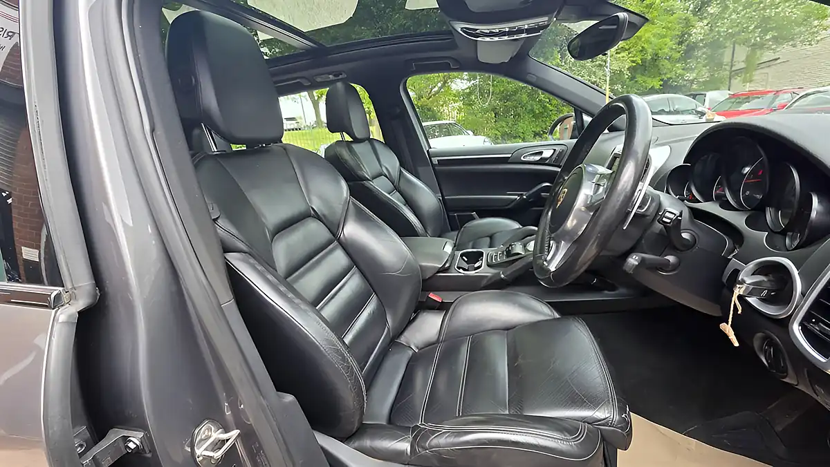 Used 2012 Porsche Cayenne Tiptronic 4WD Euro 5 Grey - Interior and Exterior details 13