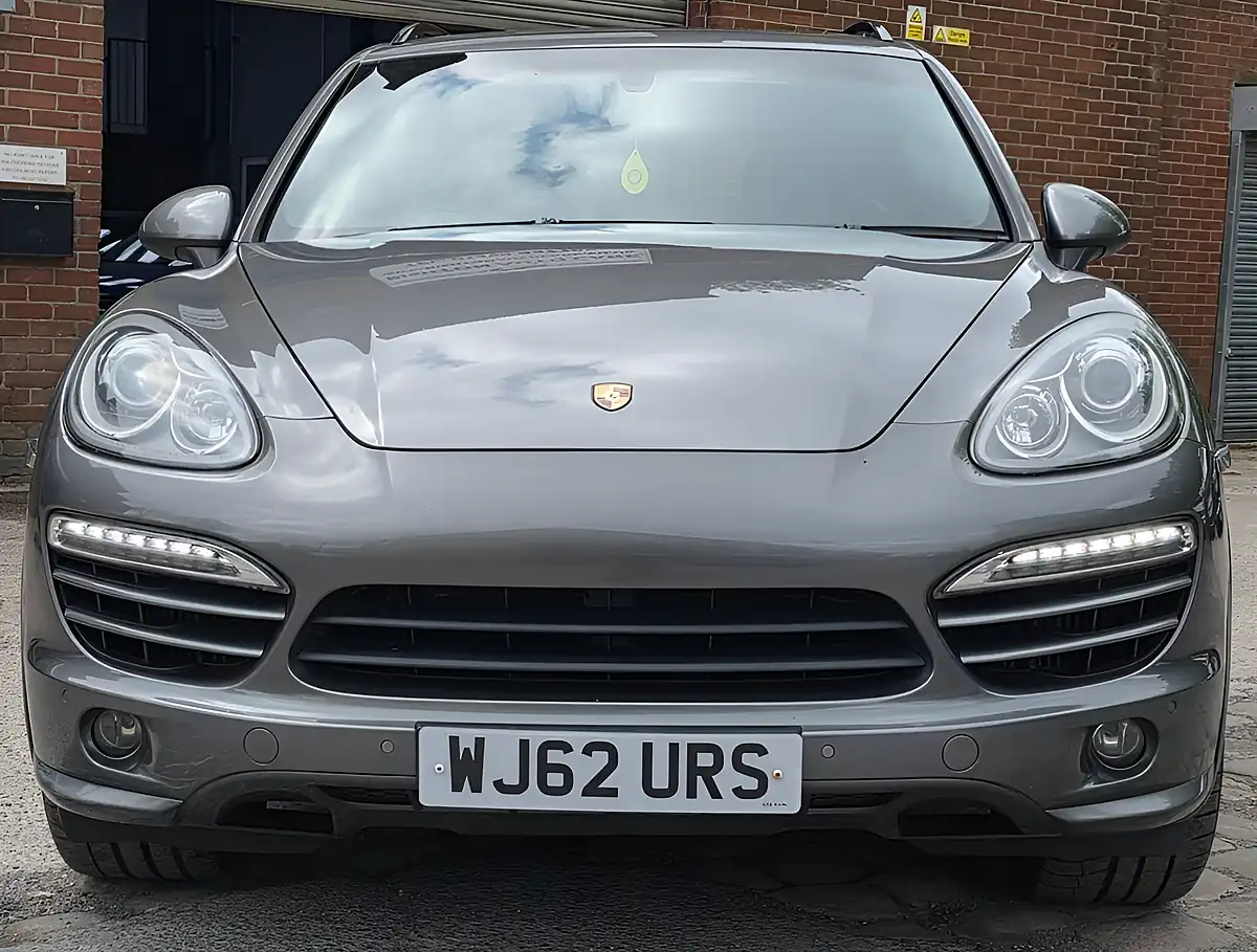 Used 2012 Porsche Cayenne Tiptronic 4WD Euro 5 Grey - Interior and Exterior details 2