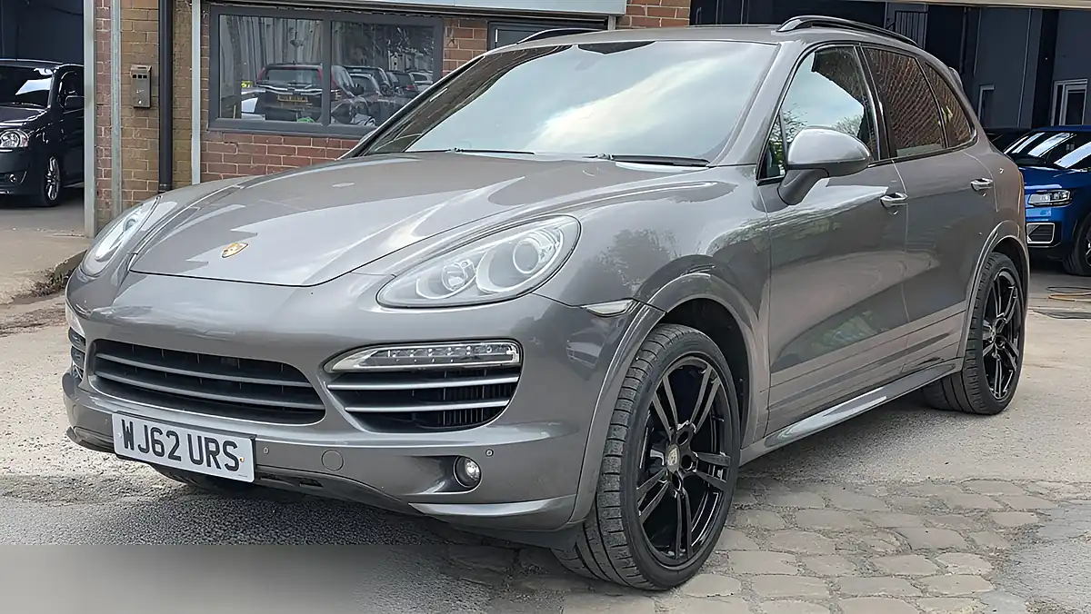 Used 2012 Porsche Cayenne Tiptronic 4WD Euro 5 Grey - Interior and Exterior details 3