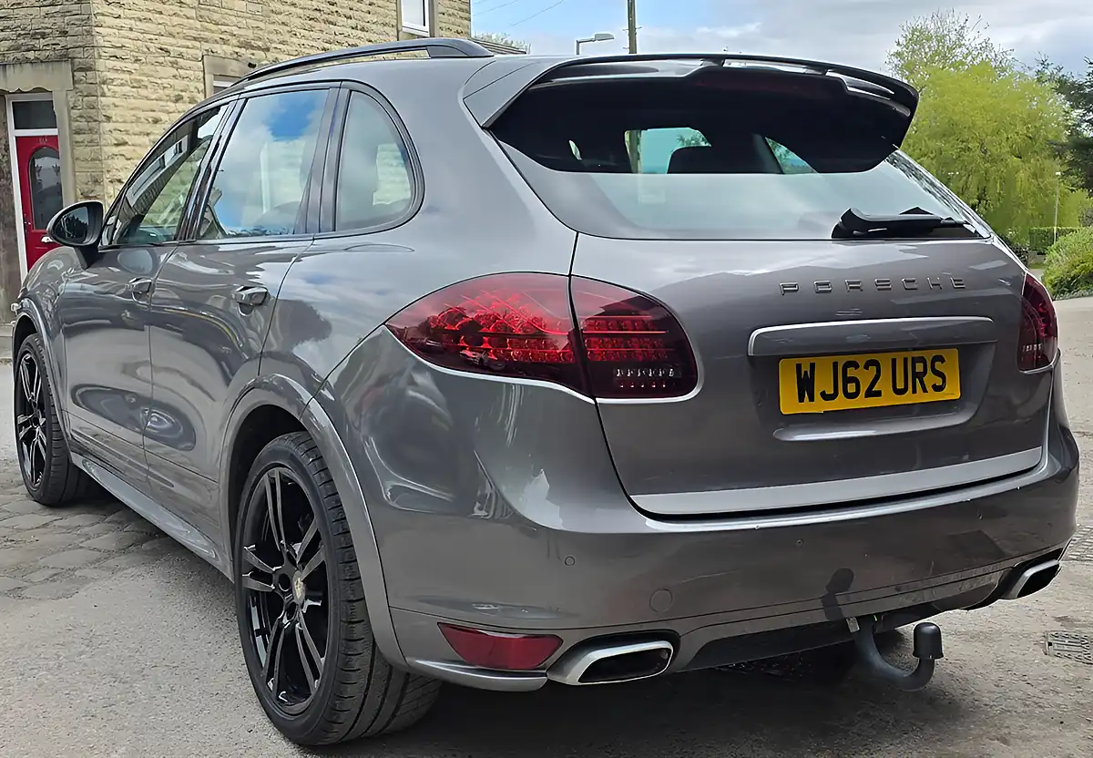Used 2012 Porsche Cayenne Tiptronic 4WD Euro 5 Grey - Interior and Exterior details 4