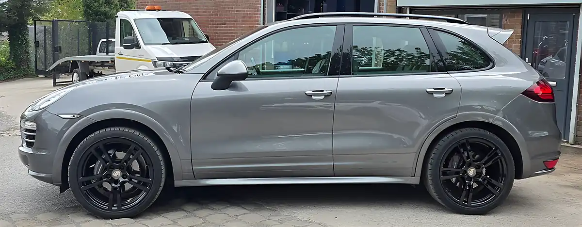 Used 2012 Porsche Cayenne Tiptronic 4WD Euro 5 Grey - Interior and Exterior details 5