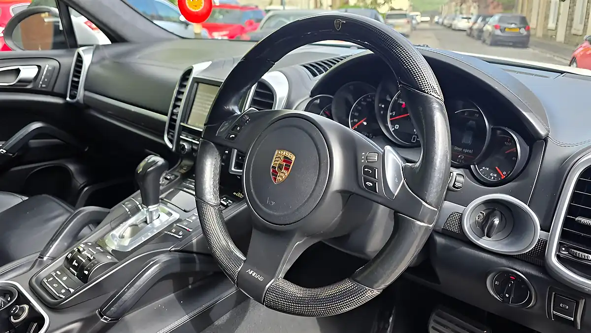 Used 2012 Porsche Cayenne White - Interior and Exterior details 10
