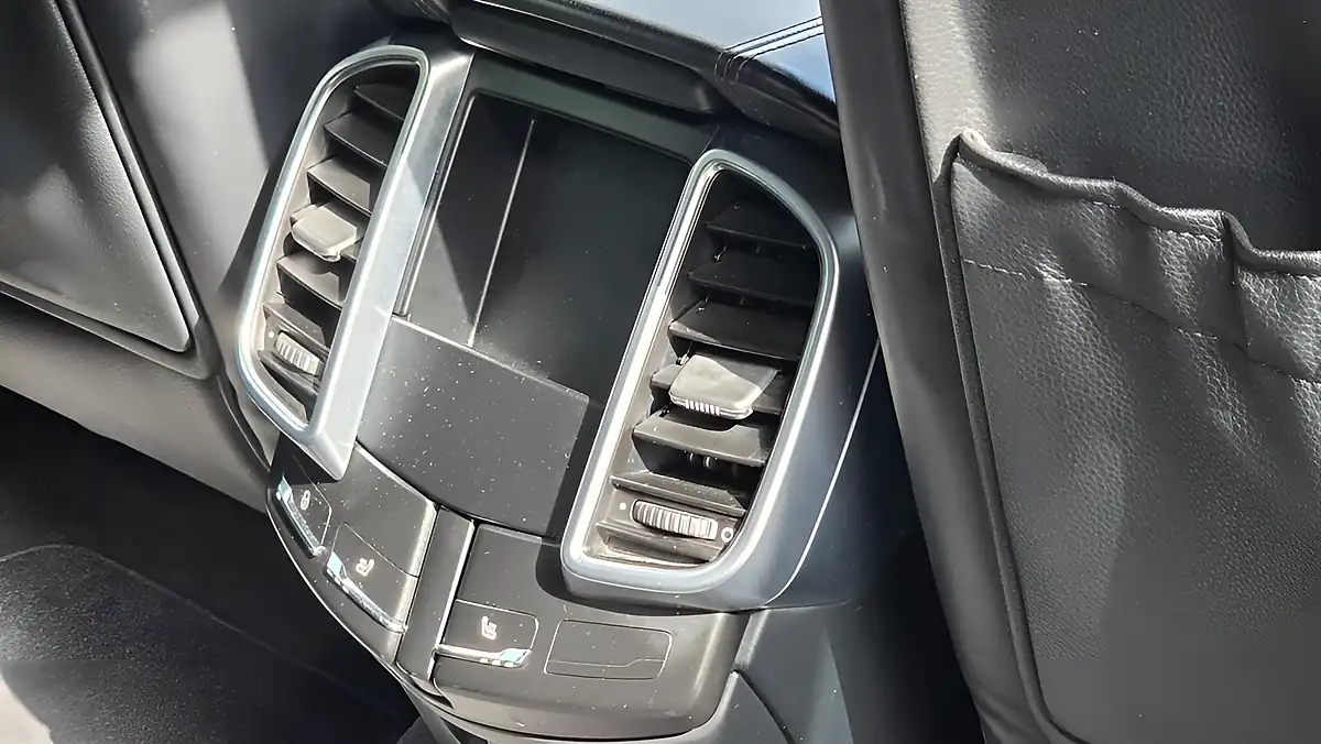 Used 2012 Porsche Cayenne White - Interior and Exterior details 16