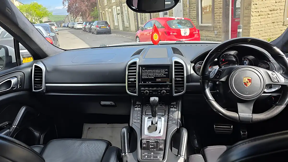 Used 2012 Porsche Cayenne White - Interior and Exterior details 9