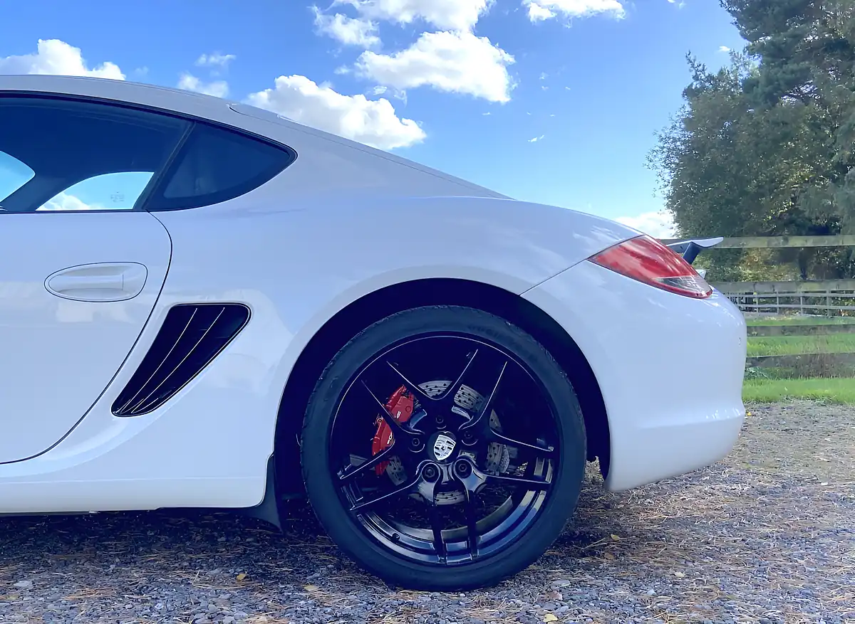 Used 2012 Porsche Cayman 987.2 - Interior and Exterior details 18