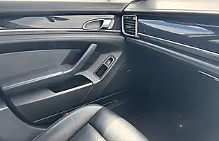 Used 2012 Porsche Panamera Tiptronics Black - Interior and Exterior details 13