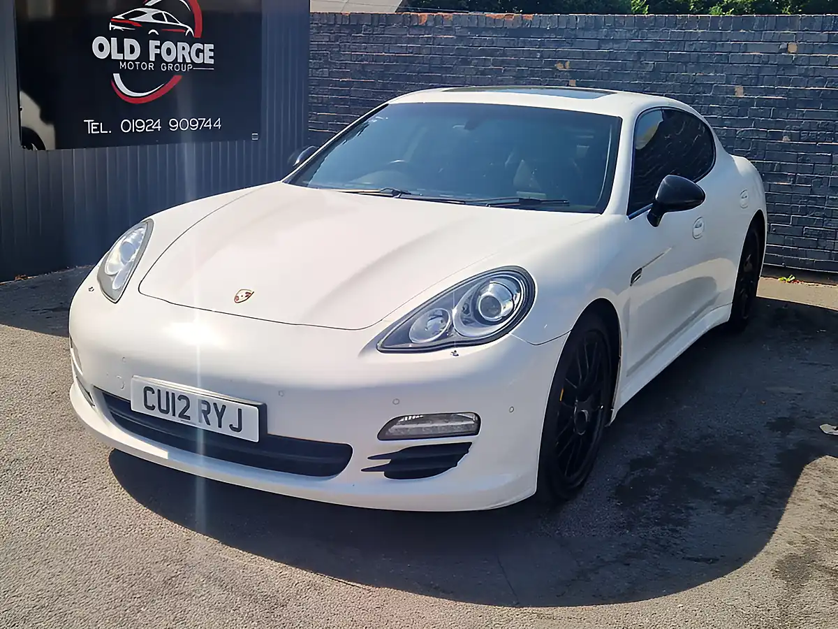 Used 2012 Porsche Panamera White - Front View