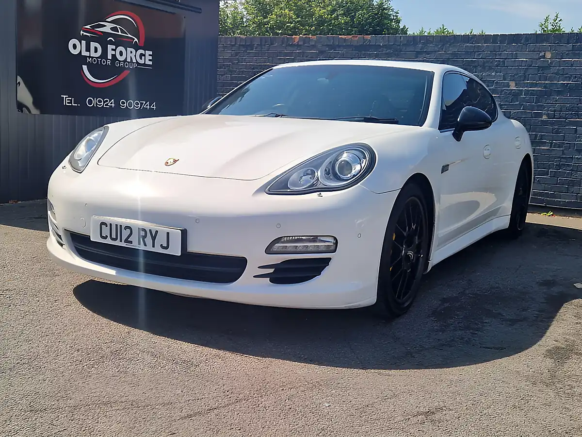 Used 2012 Porsche Panamera White - Interior and Exterior details 11