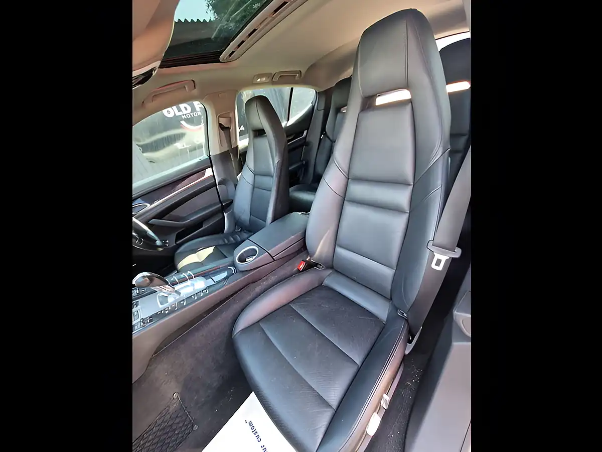 Used 2012 Porsche Panamera White - Interior and Exterior details 16