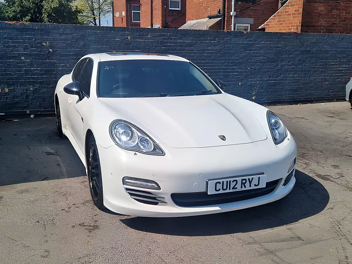 Used 2012 Porsche Panamera White - Interior and Exterior details 3