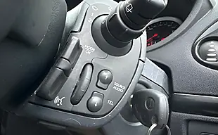 Used 2012 Renault Clio Dynamique Tomtom Grey - Interior and Exterior details 16