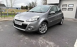 Used 2012 Renault Clio Dynamique Tomtom Grey - Interior and Exterior details 3