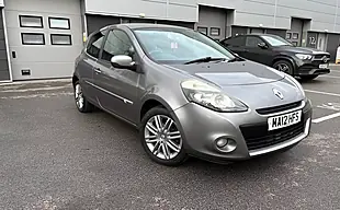 Used 2012 Renault Clio Dynamique Tomtom Grey - Interior and Exterior details 5