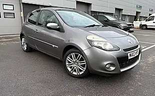 Used 2012 Renault Clio Dynamique Tomtom Grey - Interior and Exterior details 6