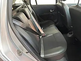 Used 2012 Renault Clio Dynamique Tomtom Silver - Interior and Exterior details 15