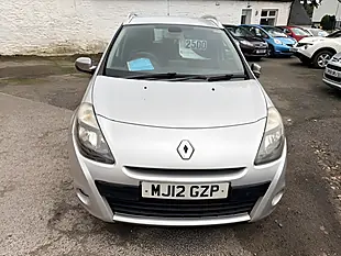 Used 2012 Renault Clio Dynamique Tomtom Silver - Interior and Exterior details 3