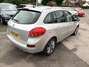 Used 2012 Renault Clio Dynamique Tomtom Silver - Interior and Exterior details 5