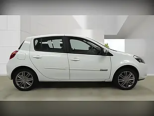 Used 2012 Renault Clio Dynamique Tomtom White - Interior and Exterior details 4