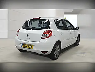 Used 2012 Renault Clio Dynamique Tomtom White - Interior and Exterior details 5