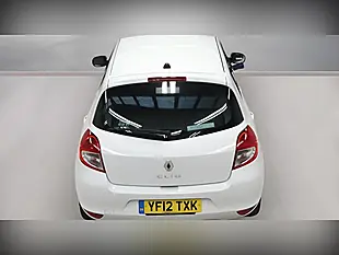 Used 2012 Renault Clio Dynamique Tomtom White - Interior and Exterior details 7