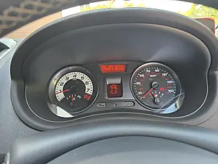 Used 2012 Renault Clio Renaultsport Blue - Interior and Exterior details 10