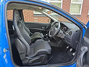 Used 2012 Renault Clio Renaultsport Blue - Interior and Exterior details 14
