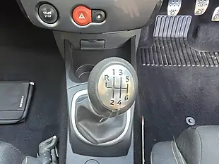 Used 2012 Renault Clio Renaultsport Blue - Interior and Exterior details 15